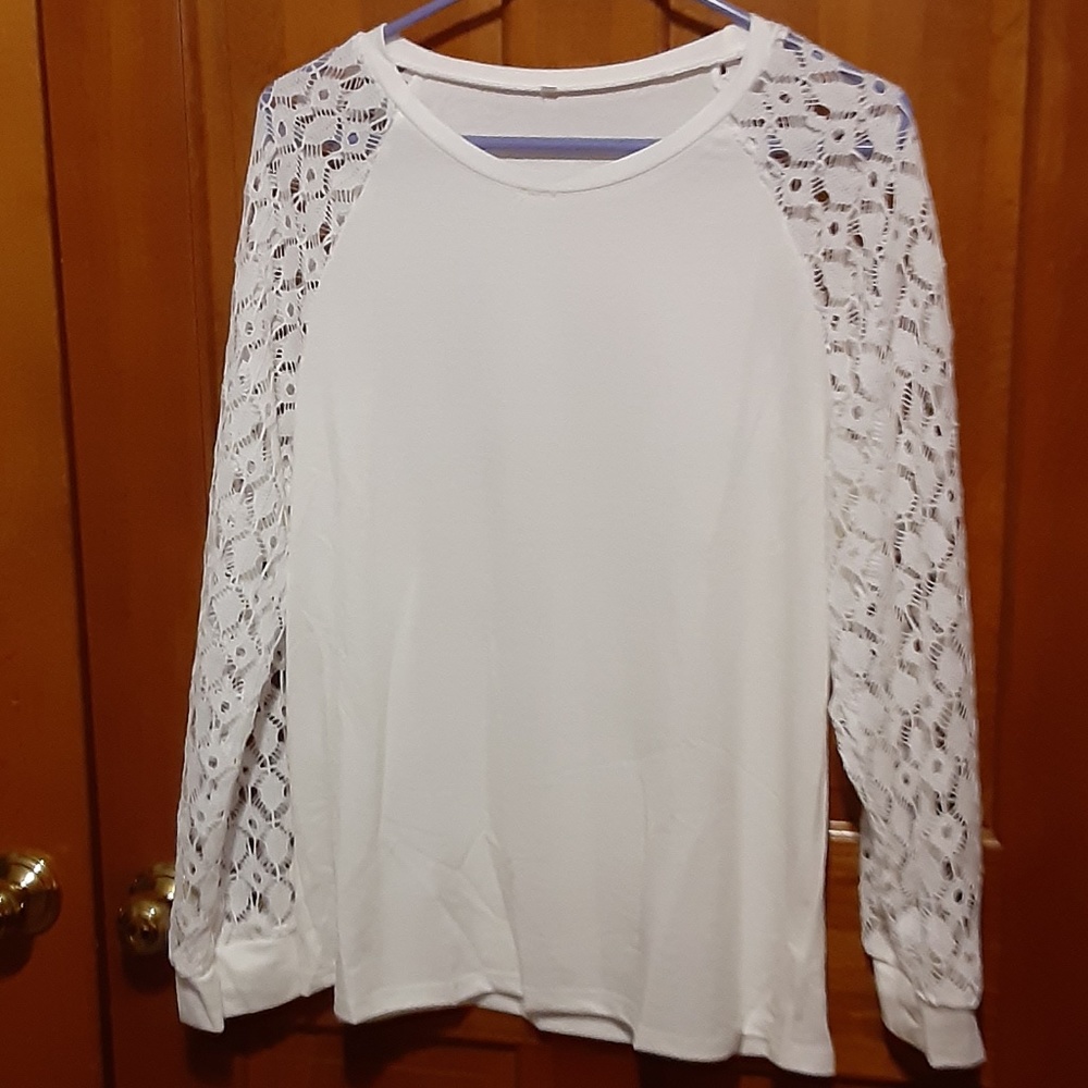 White Lace Raglan Sleeves Pullover Top